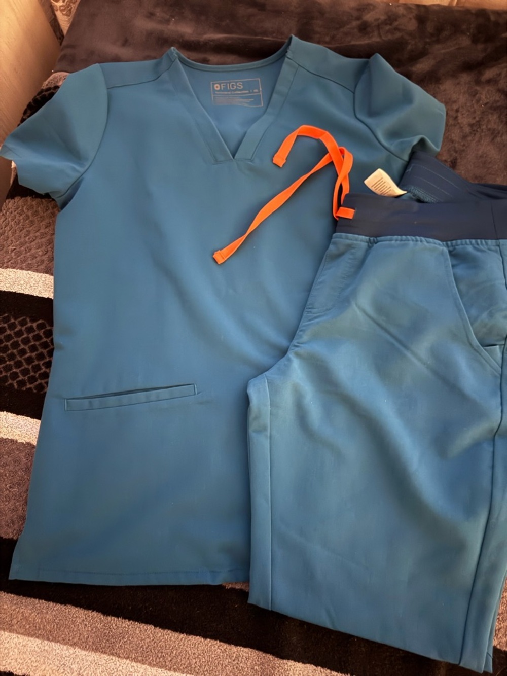 Figs Alps Blue Scrub Xsmall Top and Small jogger Pants with Orange Drawstring